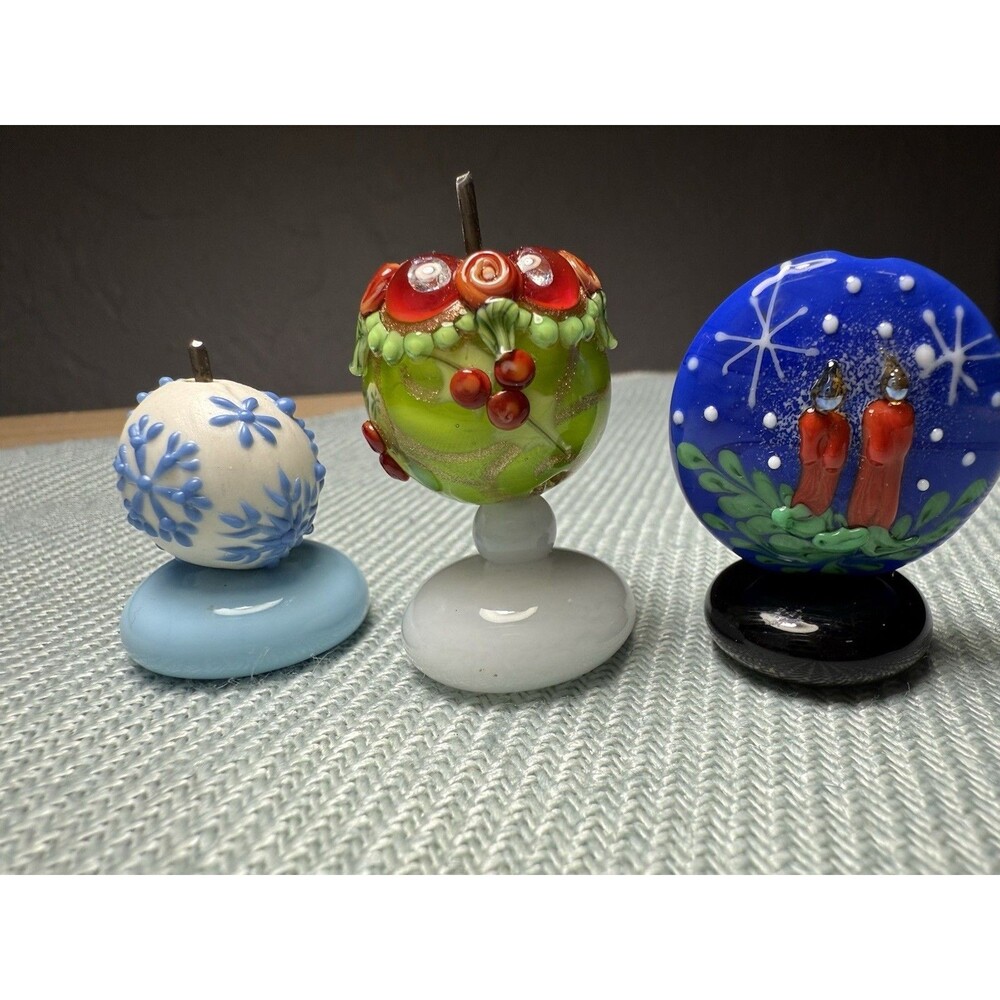 Winter Art Glass Gifts Set Of 3 Mistletoe Snowflakes Display Or DIY Creation